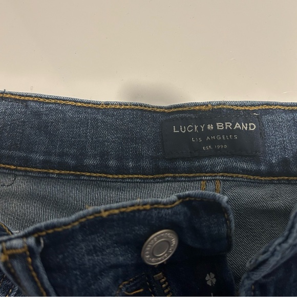 Women’s Lucky Brand 221 Straight Jean Shorts Size 30/32 - Picture 2 of 3
